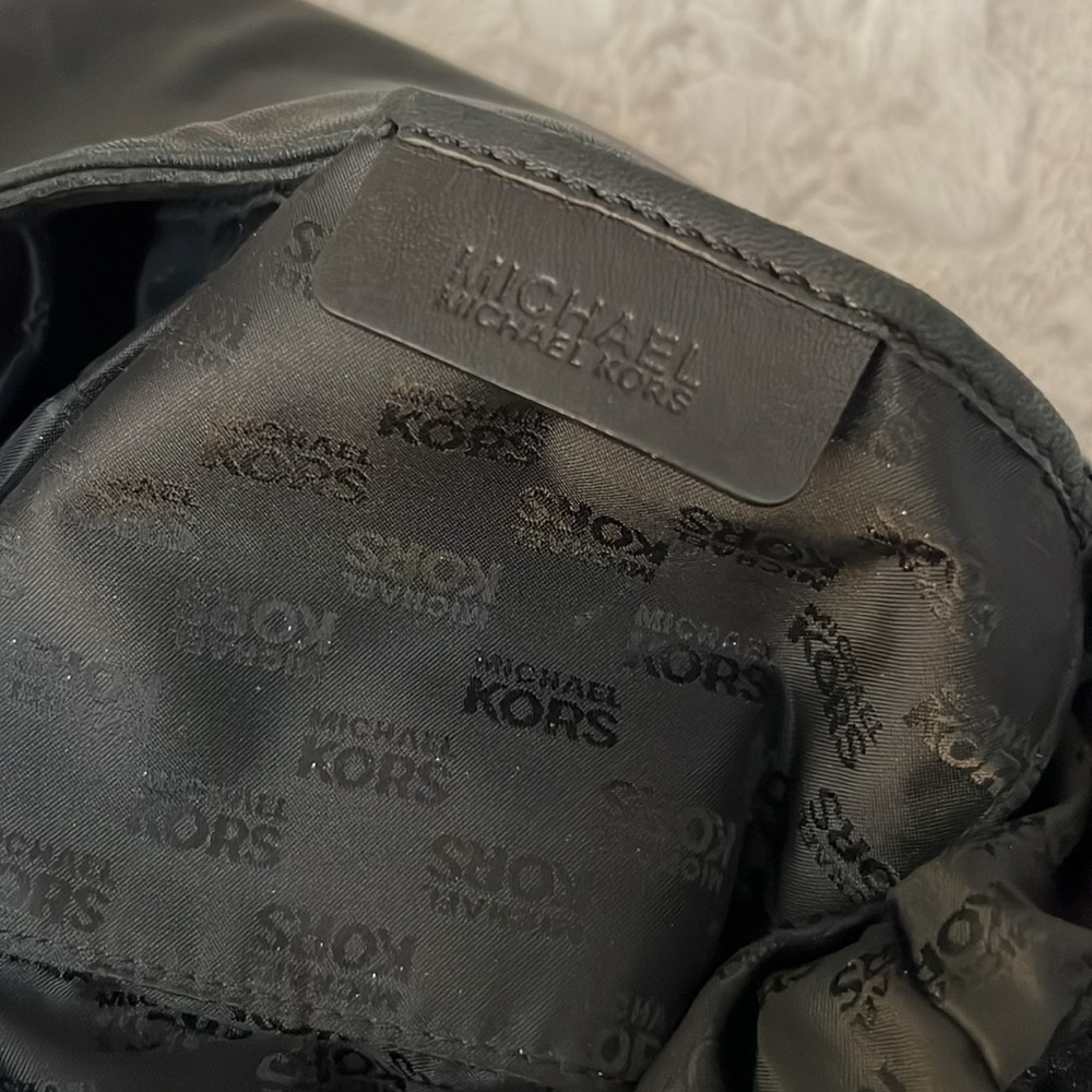 Michael Kors Genuine Leather Shoulder/Tote 🔥 - Picture 10 of 13